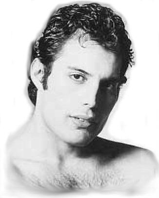 Young Freddie... so cute.
